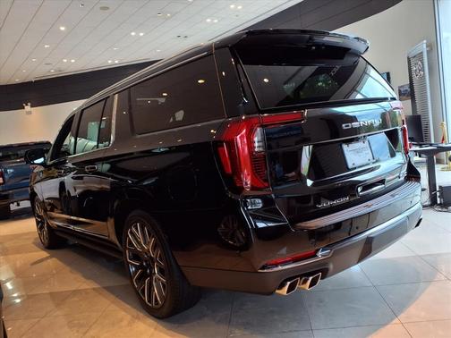 2025 GMC Yukon XL Denali Ultimate