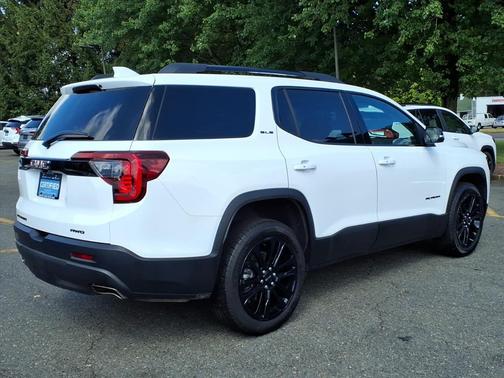 2023 GMC Acadia AWD SLE