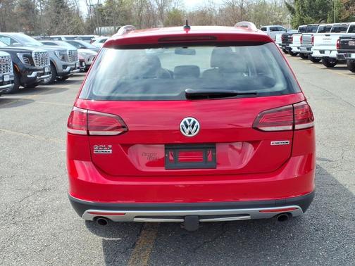 2019 Volkswagen Golf Alltrack TSI S