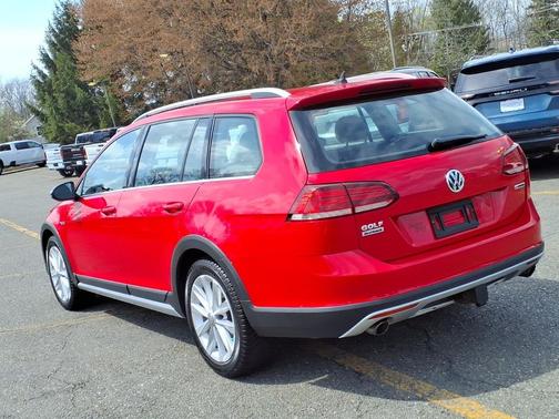 2019 Volkswagen Golf Alltrack TSI S