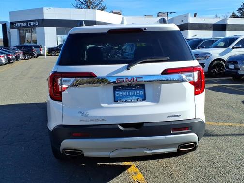 2023 GMC Acadia AWD SLT