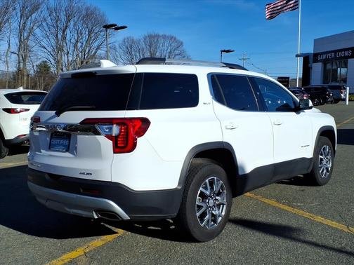 2023 GMC Acadia AWD SLT