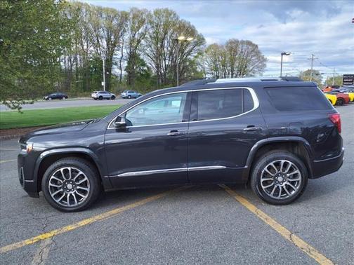 2020 GMC Acadia Denali