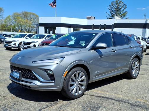 Moonstone Gray Metallic 2025 Buick Envista Avenir FWD