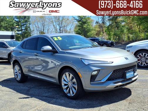 Moonstone Gray Metallic 2025 Buick Envista Avenir FWD
