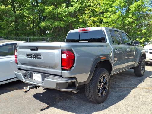 Sterling Metallic 2025 GMC Canyon Elevation