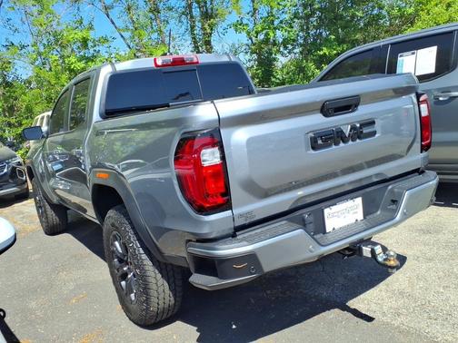 Sterling Metallic 2025 GMC Canyon Elevation