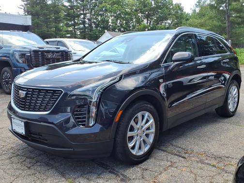 Galactic Gray Metallic 2023 Cadillac XT4 Luxury