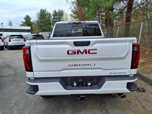 2025 GMC Sierra 2500 Denali