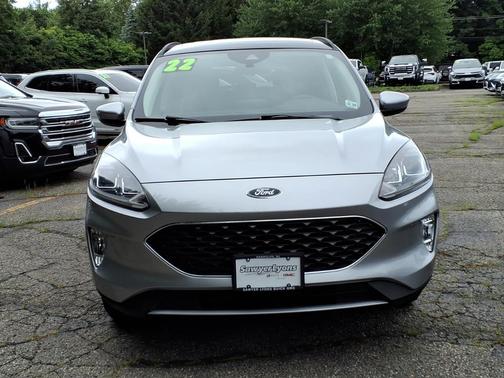 Iconic Silver Metallic 2022 Ford Escape SEL