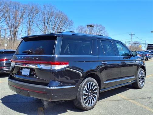 2023 Lincoln Navigator L Black Label