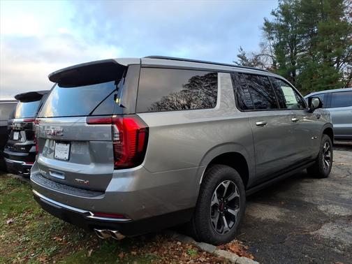 2026 GMC Yukon XL 4WD AT4