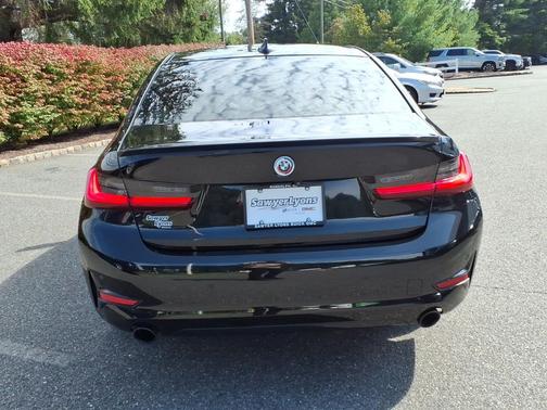 Black Sapphire Metallic 2020 BMW 330 xDrive