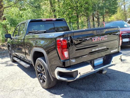 Onyx Black 2025 GMC Sierra 1500 Elevation