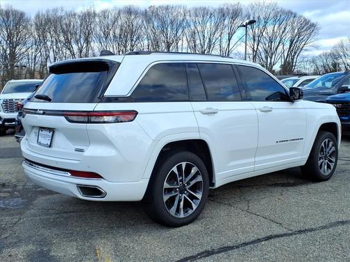 2023 Jeep Grand Cherokee Overland