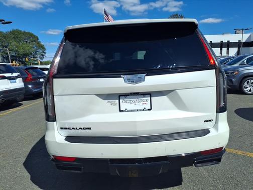 2023 Cadillac Escalade Sport Platinum