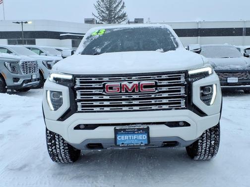 2023 GMC Canyon Denali