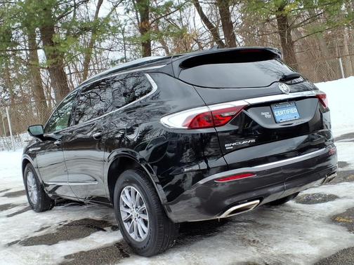 2023 Buick Enclave Essence AWD