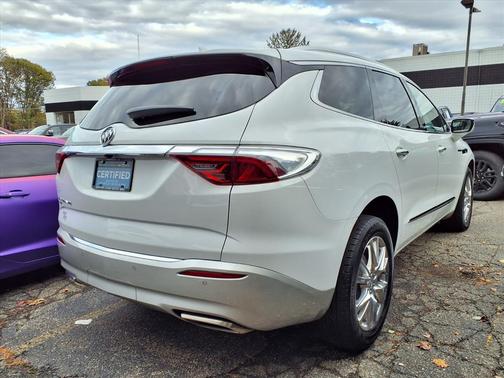 2023 Buick Enclave Essence AWD