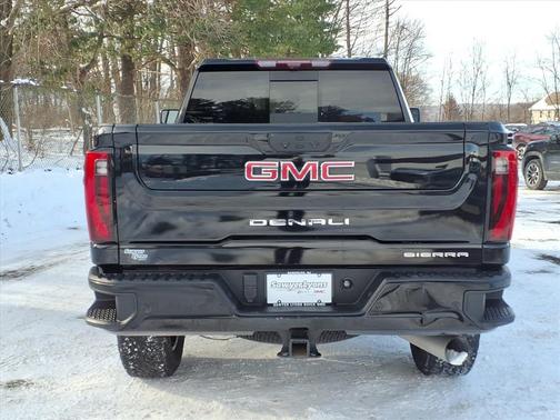 2024 GMC Sierra 2500 Denali
