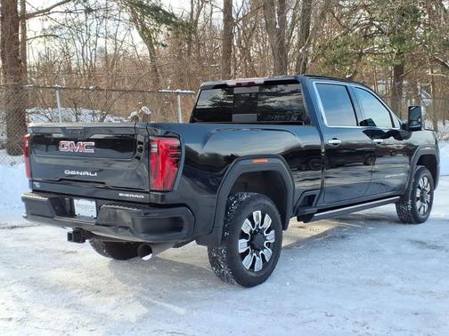 2024 GMC Sierra 2500 Denali