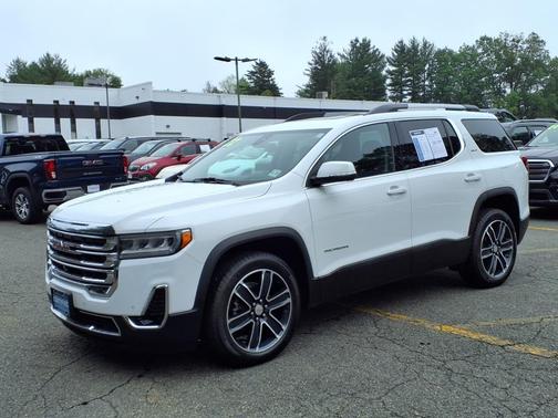 2022 GMC Acadia SLT