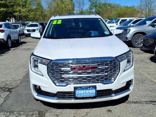 White Frost Tricoat 2022 GMC Terrain Denali