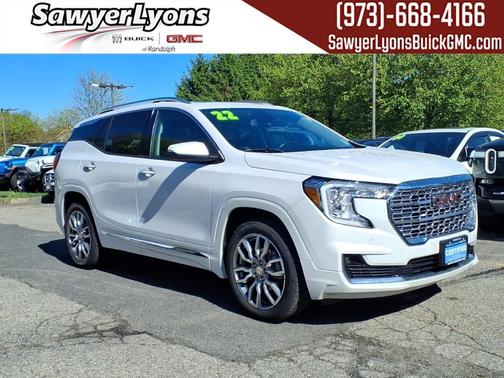 White Frost Tricoat 2022 GMC Terrain Denali