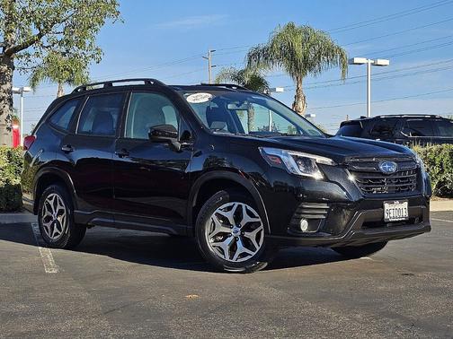 2023 Subaru Forester Premium