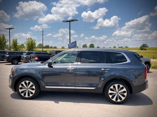 Photo 5 of 19 of 2020 Kia Telluride S