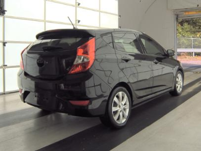2013 Hyundai Accent SE