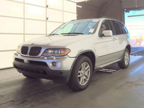 2005 BMW X5 3.0i