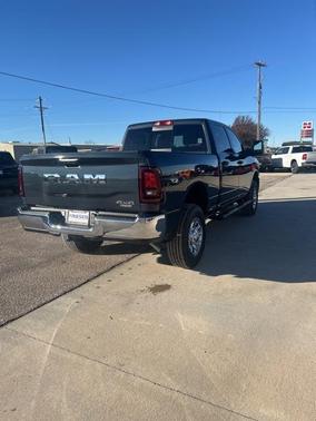 2026 RAM 2500 Tradesman Crew Cab 4x4 6'4' Box