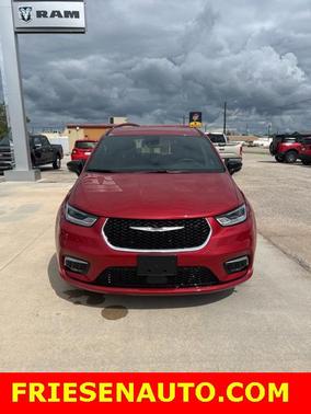 2025 Chrysler Pacifica L