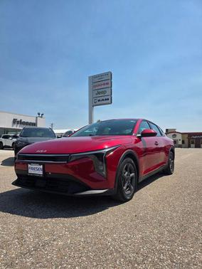 Currant Red 2025 Kia K4 LXS
