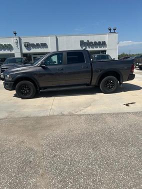 2022 RAM 1500 Classic SLT