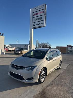 2020 Chrysler Pacifica Touring-L Plus