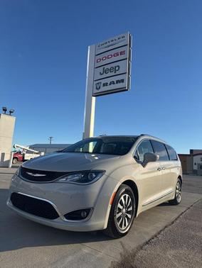 2020 Chrysler Pacifica Touring-L Plus