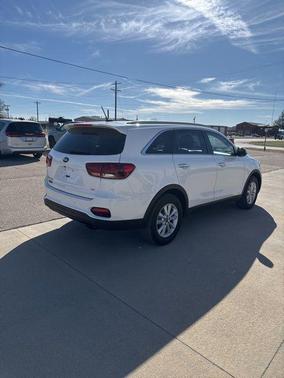 2020 Kia Sorento LX