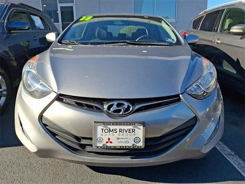 2013 Hyundai ELANTRA GS