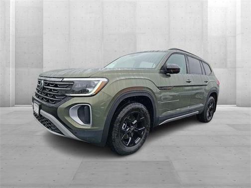 2025 Volkswagen Atlas 2.0T Peak Edition