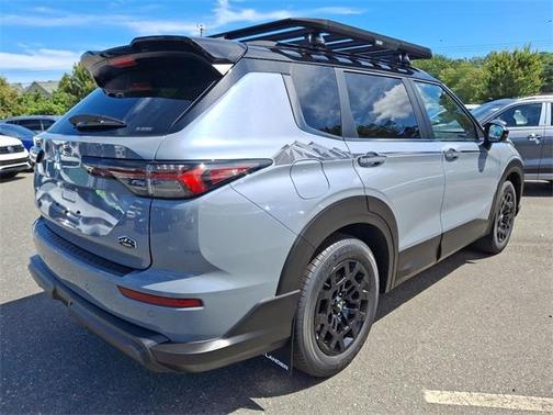 2025 Mitsubishi Outlander Trail Edition