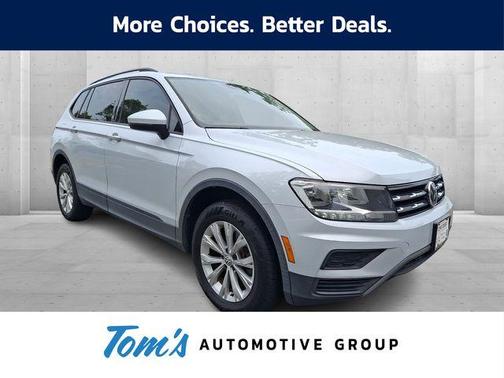 White Silver Metallic 2018 Volkswagen Tiguan 2.0T S