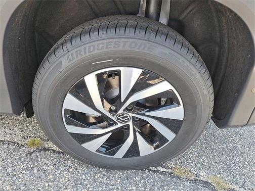 2025 Volkswagen Tiguan 2.0T S