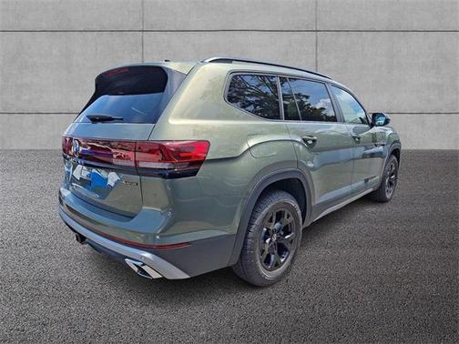 2025 Volkswagen Atlas 2.0T Peak Edition