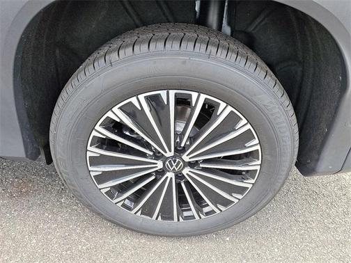2025 Volkswagen Tiguan 2.0T S