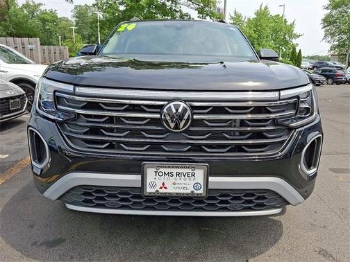2024 Volkswagen Atlas 2.0T Peak Edition SE w/Technology