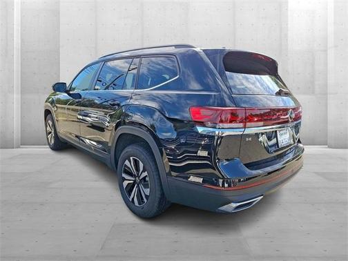 2025 Volkswagen Atlas 2.0T SE