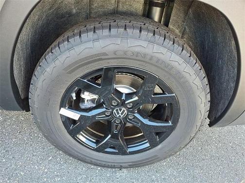 2025 Volkswagen Atlas 2.0T Peak Edition