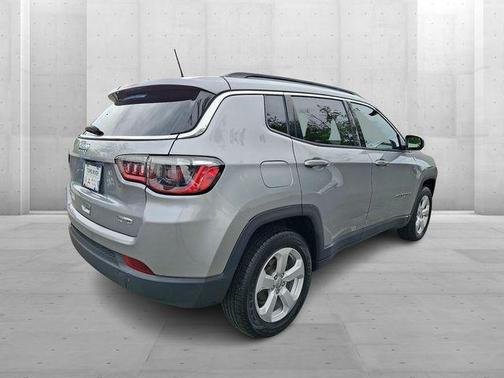 Billet Silver Metallic Clearcoat 2021 Jeep Compass Latitude